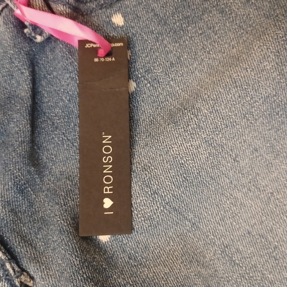 I ❤ Ronson Crop jeans with rhinestones nwt - Picture 2 of 6